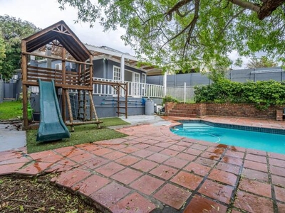 House For Sale In Rondebosch, Cape Town