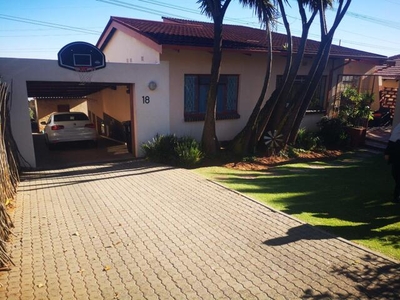 House For Sale In Solheim, Germiston