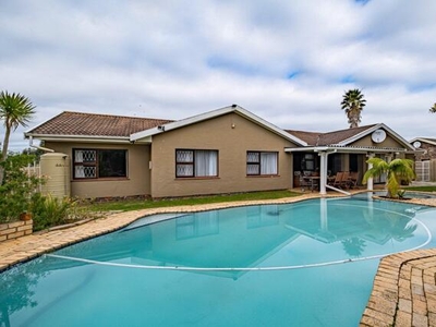 House For Sale In Sunridge Park, Port Elizabeth