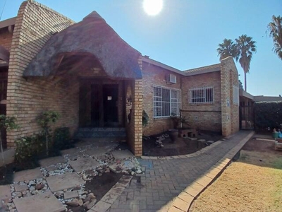 House For Sale In Vanderbijlpark Se 3, Vanderbijlpark