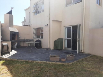 Townhouse For Rent In Bloubergrant, Blouberg