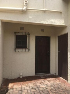 Townhouse For Rent In Uvongo, Margate