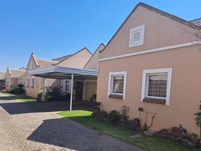 Townhouse For Sale In Annlin, Pretoria