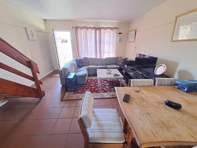 Townhouse For Sale In Summer Greens, Milnerton
