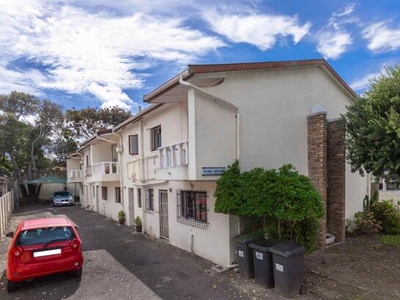 Townhouse For Sale In Wynberg, Cape Town