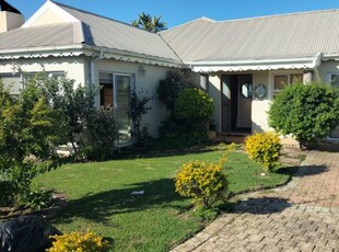 3 Bedroom with 2 Bathroom For Sale Eastern Cape