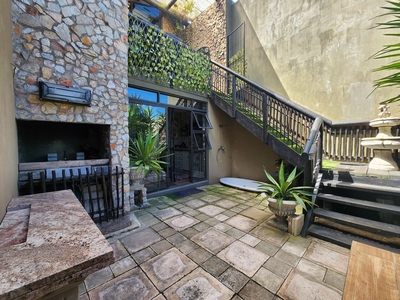 1 Bedroom House To Let in Summerstrand