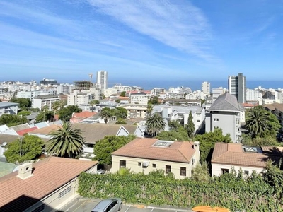 2 Bedroom apartment rented in Fresnaye, Cape Town