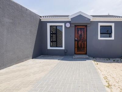 2 Bedroom house sold in Eyethu, Khayelitsha