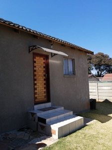1 Bedroom Cottage to rent in Witpoortjie | ALLSAproperty.co.za