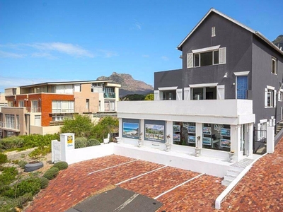 250 m² Commercial space in Hout Bay and surrounds