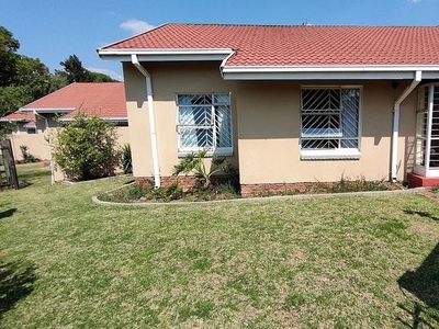 3 Bedroom House Simplex with double Garage