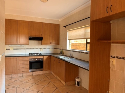 3 Bedroom Townhouse to rent in Chancliff A H | ALLSAproperty.co.za