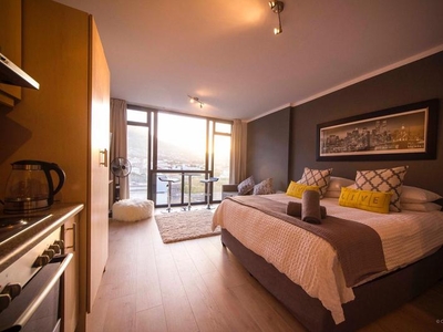 Flat for Sale in Cape Town City Centre Four Seasons