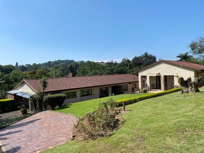 House For Sale in KLOOF