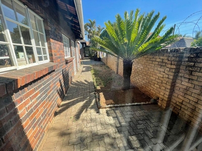 Townhouse in Bo-dorp For Sale