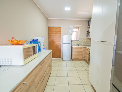 2 bedroom apartment for sale in Montana (Pretoria North)