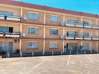 2 Bedroom Apartment To Let in Bloemhof