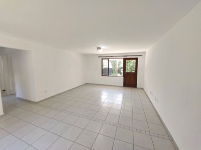 3 Bedroom Apartment To Let in Sunninghill