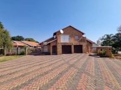 3 Bedroom House for Sale For Sale in Rustenburg - MR525600 -