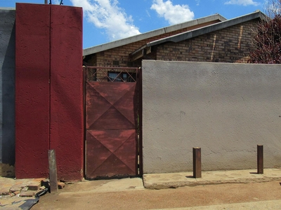 Standard Bank EasySell 3 Bedroom House for Sale in Molapo -