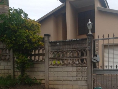 3 Bedroom house for sale in Chelmsford Heights, Tongaat