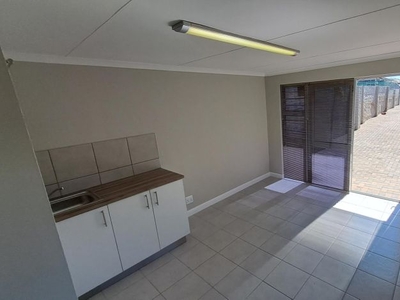 1 Bedroom cottage to rent in Newton Park, Port Elizabeth