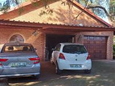 4 Bedroom House for Sale For Sale in Rustenburg - MR586605 -