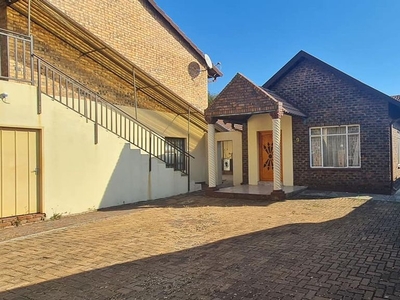 4 Bedroom House To Let in Secunda