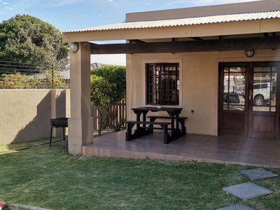 6 Bedroom guest house for sale in Gansbaai Central