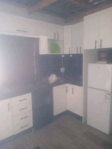 Room to rent stjwetla 1500 built in cupboards ... in Alexandra Gauteng. - Johannesburg
