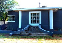 3 bedroom house for sale in middelpos, upington