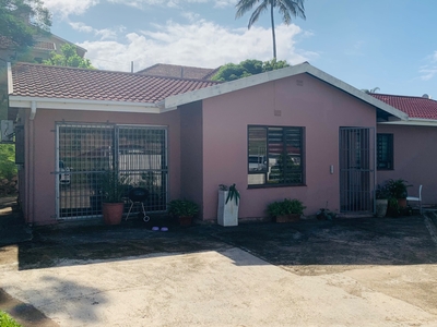 2 bedroom house for sale in Oslo Beach (Port Shepstone)