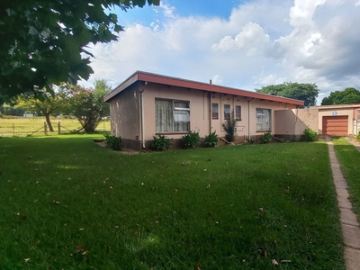 3 bedroom house for sale in Amajuba Park
