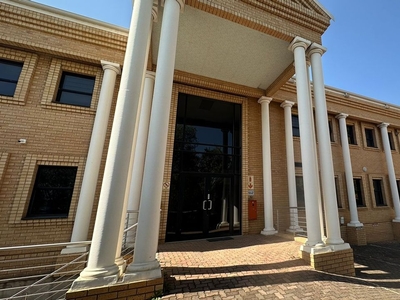 167m² Office To Let in Highveld