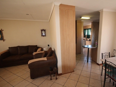 3 Bedroom Apartment / flat to rent in Kanonkop