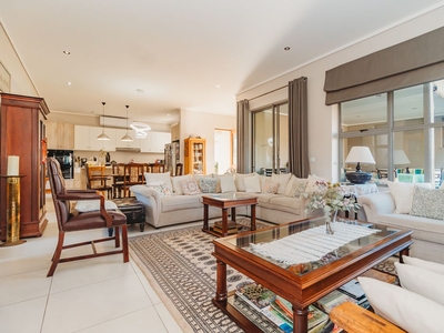 3 Bedroom House For Sale in Earls Court Lifestyle Estate