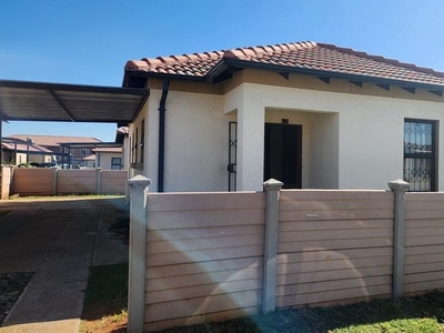 3 Bedroom townhouse - freehold for sale in Waterval East, Rustenburg