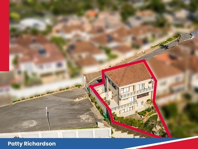 4 Bedroom Cluster For Sale in Nahoon