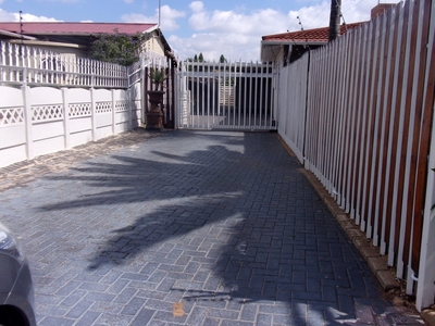 Apartment / Flat To Rent In Northmead