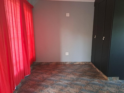 1 Bedroom Studio Apartment To Let in Protea Park
