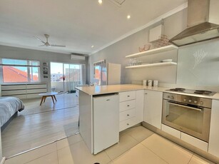 0.5 Bedroom Apartment / flat to rent in Sea Point