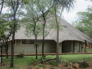 2 Bedroom farmhouse in Hartbeespoort Rural For Sale