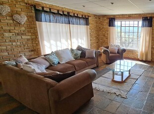 2 Bedroom furnished flat to rent on a farm
