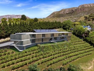 4 081 m² Land available in Constantia