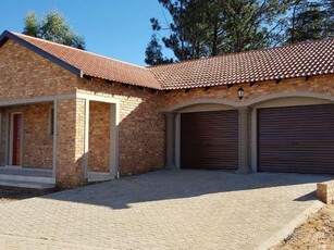Townhouse For Sale in Meyerton South