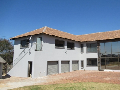 5 Bedroom House for Sale For Sale in Vaalmarina - Private Sa