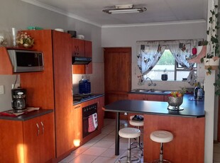 2 Bedroom Freehold For Sale in Waterval East