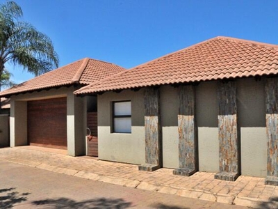 House For Rent In Pecanwood, Hartbeespoort