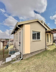 Townhouse For Sale In Duvha Park, Witbank